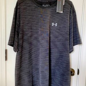 Mens Under Armour heat gear short sleeve. Size 3XL